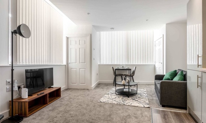 Rotherham Apartment | Fabulous 1 Bedroom Apartment in Central Rotherham