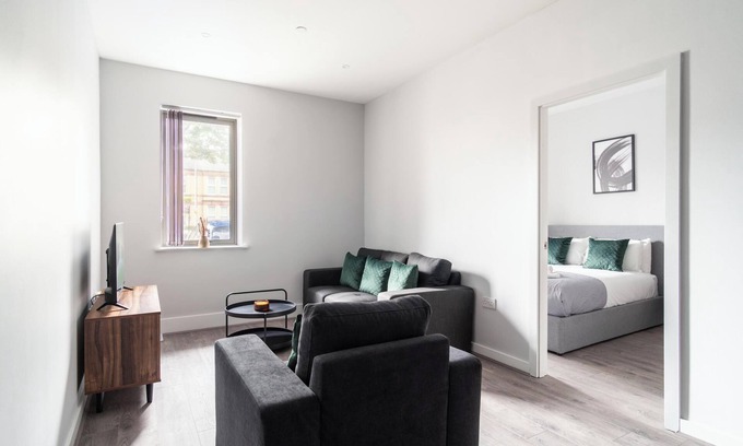 Crosby Apartment | Fabulous 2 Bed Apartment in Waterloo, Liverpool