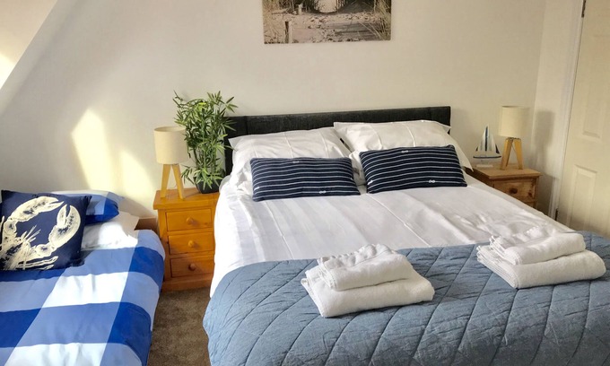 Warfield Apartment | Fabulous 2 bed apartment, near Legoland, Ascot & Lapland UK, a Christmas must!