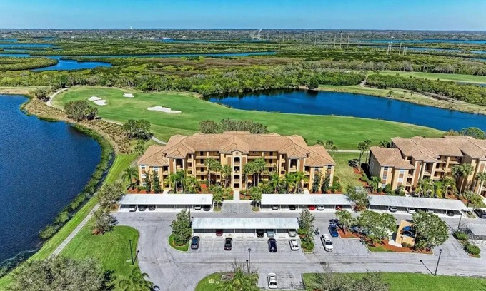 Braden River Condo | Fabulous 3rd floor 2 bed/2 bath Condo in River Strand Golf and Country Club