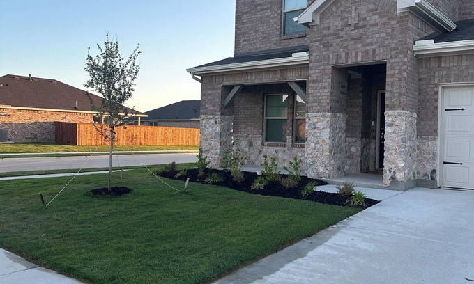 Haslet House | Fabulous 4-bedroom house in Haslet.Enjoy your stay!