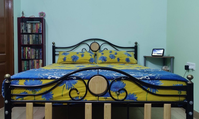 Kalyan Nagar Apartment | Fabulous apartment room with WiFi in bustling Bengaluru