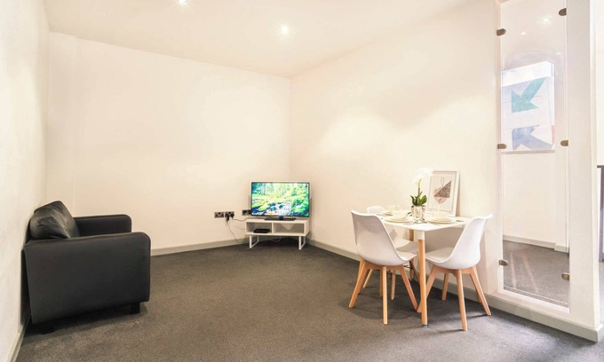 Blackburn Apartment | Fabulous Central Blackburn 1 Bed Apartment