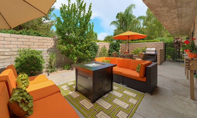 Sunrise Vista Chino Condo | Fabulous condo in Donald Wexler mid-century complex. NEW Summer Special Rates!