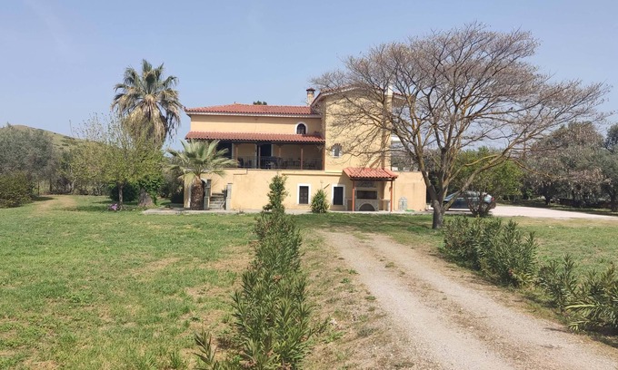 Chalcis Cottage | Fabulous Country house 200m2, Chalkida,Evia. 60min from Athens