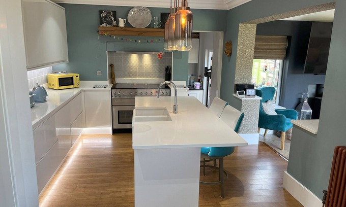Whitkirk House | Fabulous fun family house in Templenewsam, Leeds. Entertainment space galore.