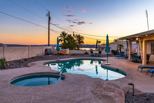 Lake Havasu City House | Fabulous Havasu Family Home Private Pool Hot Tub