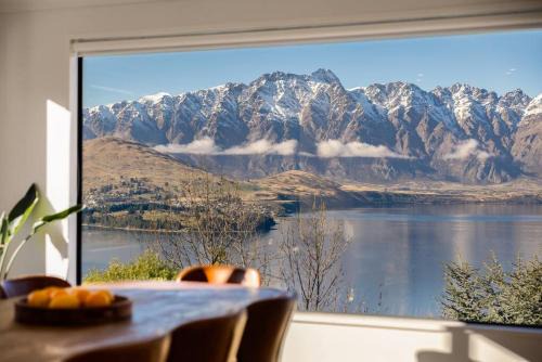 Fernhill Apartment | Fabulous Home with Great Views