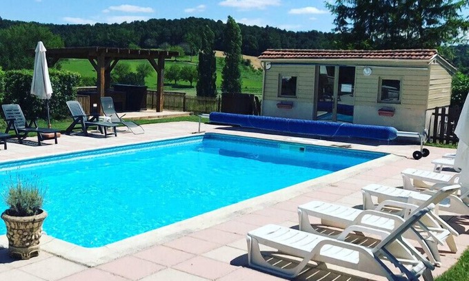Grand-Brassac House | Fabulous location- Pretty Cottage - heated pool and sauna