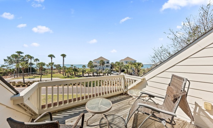 Spinnaker Beachhouses House | Fabulous Ocean View 3BR Spinnaker! Steps to Beach, Pools, Dining, Golf! Amenity Cards!