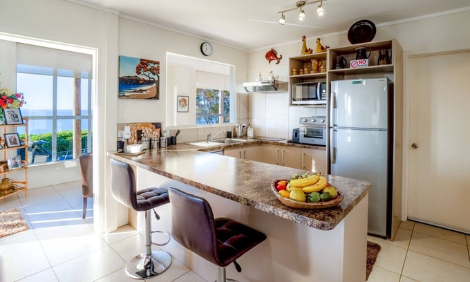 Ngarimu Bay Apartment | Fabulous sea views and sun sets