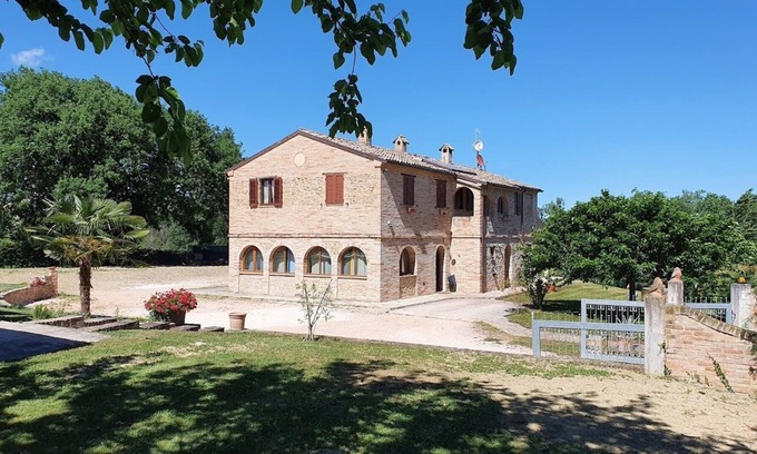 Urbisaglia Villa | Fabulous Villa with swimming pool and garden
