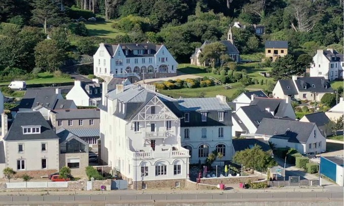 Plougasnou Apartment | Face à la Magnifique Plage de Primel Trégastel