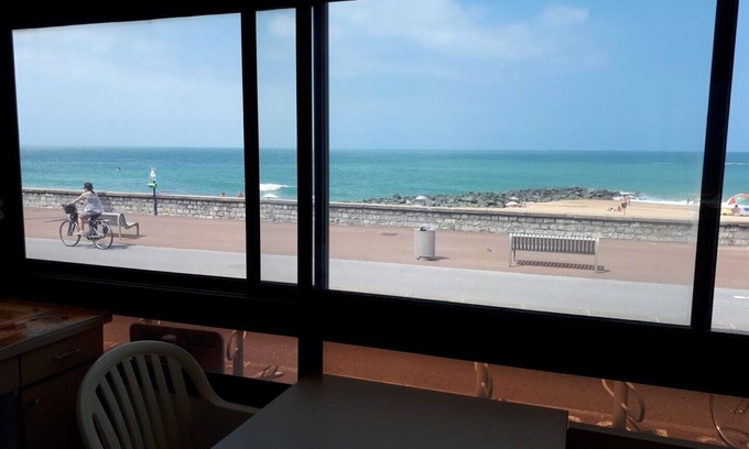 Capbreton Apartment | FACE TO THE CENTRAL BEACH for this pleasant T2 of 40m².
