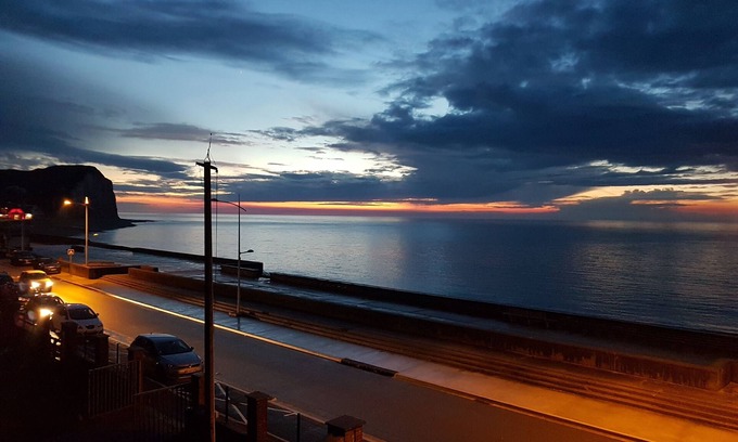Veulettes-sur-Mer Apartment | "FACING THE SEA" VEULETTES SUR MER APARTMENT