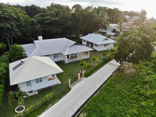 La Passe Apartment | Fadine Self Catering