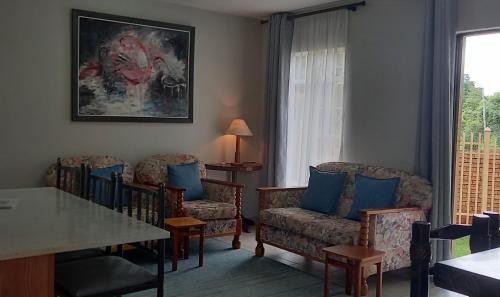 Olympus AH Apartment | Faerie Glen, No Loadshedding, Short or Long Stays, Fast Wi-Fi