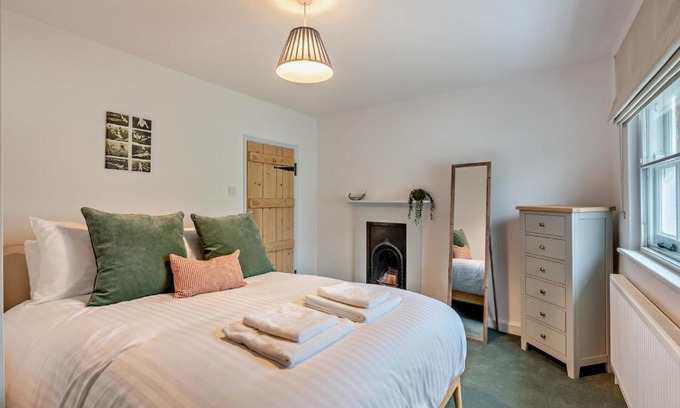 Lavenham House | Fair Maids Cottage