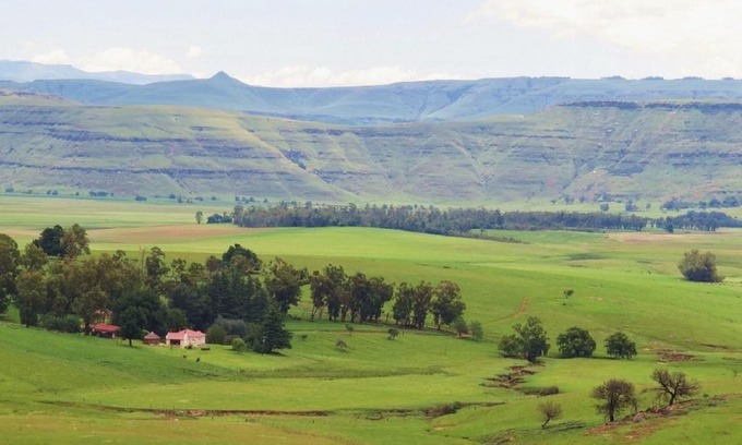 Elundini House | Fairbairn Guest Farm