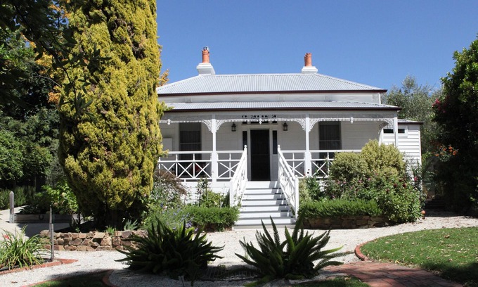 Maldon Cottage | Fairbank House