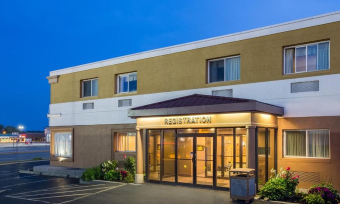 Williamsville Hotel | FairBridge Inn Express Buffalo Airport Williamsville