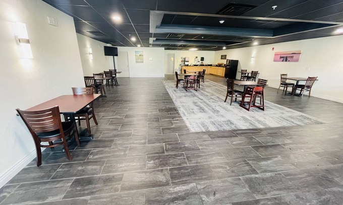 Cuero Hotel | FairBridge Inn & Suites Cuero