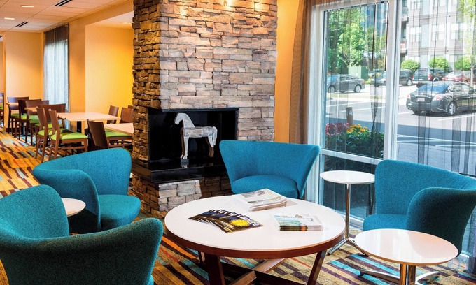 Sandy Springs Hotel | Fairfield Inn and Suites by Marriott Perimeter Center