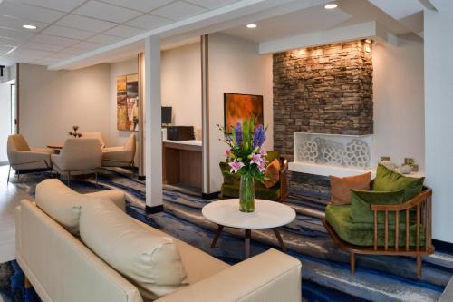 North Arlington Hotel | Fairfield Inn Arlington Near Six Flags