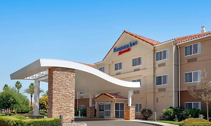 Visalia Hotel | Fairfield Inn by Marriott Visalia Sequoia