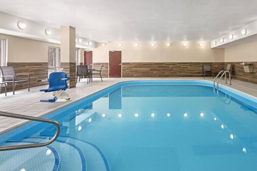 Warren Hotel | Fairfield Inn by Marriott Warren Niles