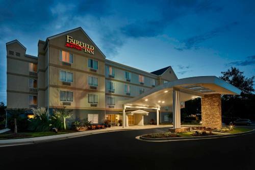 Myrtle Beach Hotel | Fairfield Inn Myrtle Beach Broadway at the Beach