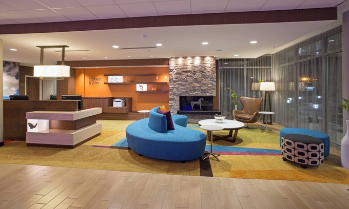 Burlington Hotel | Fairfield Inn & Suites by Marriott Burlington