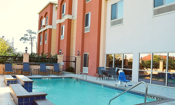 Channelview Hotel | Fairfield Inn & Suites by Marriott Channelview