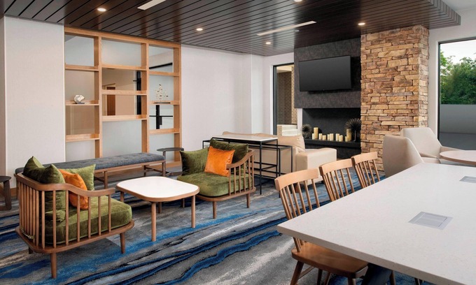 Alexandria West Hotel | Fairfield Inn & Suites by Marriott Alexandria West/Mark Center