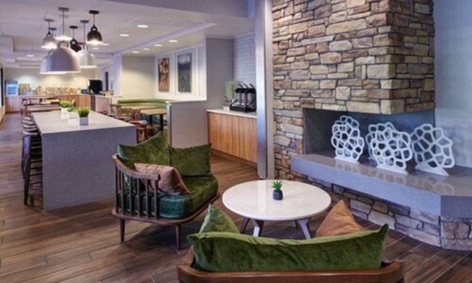 Livonia Hotel | Fairfield Inn & Suites by Marriott Detroit Livonia
