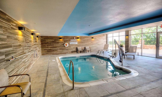 Princeton Hotel | Fairfield Inn & Suites by Marriott Princeton