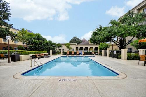 Dallas Design District Hotel | Fairfield Inn & Suites Dallas Medical/Market Center