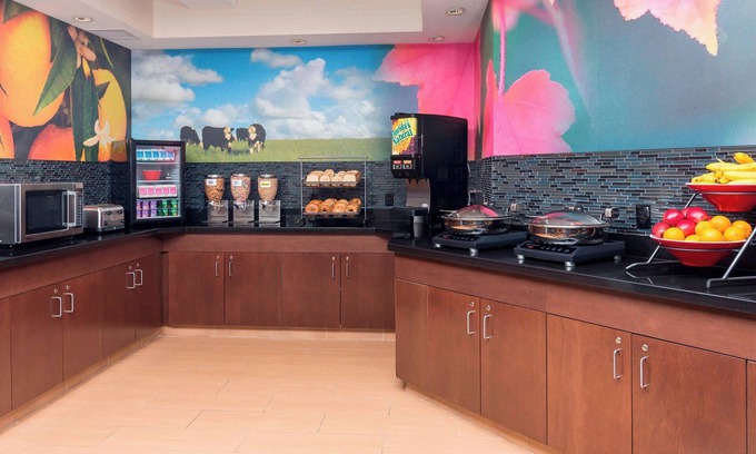 Galesburg Hotel | Fairfield Inn & Suites Galesburg