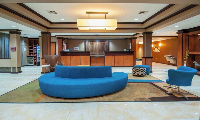 Hollywood Park Hotel | Fairfield Inn & Suites San Antonio North - Stone Oak