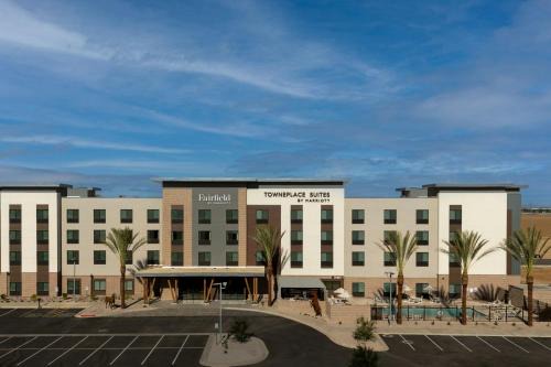 Surprise Hotel | Fairfield Inn & Suites Surprise Prasada
