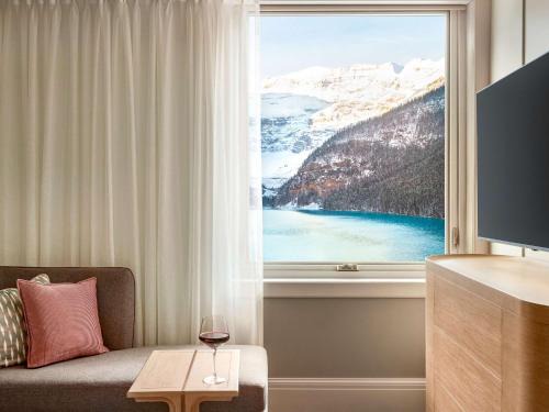 Lake Louise Resort | Fairmont Château Lake Louise