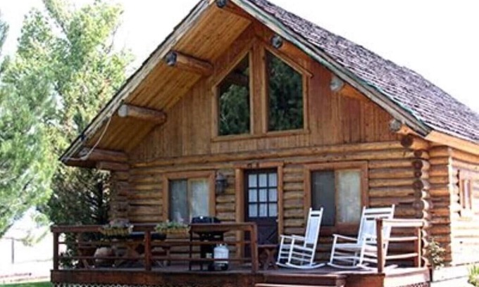 Fairmont Cabin | Fairmont Chalets Montana 1