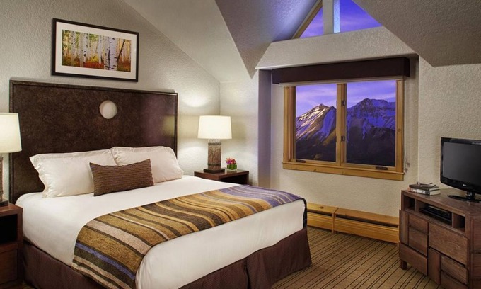 Mountain Village Condo | Fairmont Heritage Place - Franz Klammer Lodge