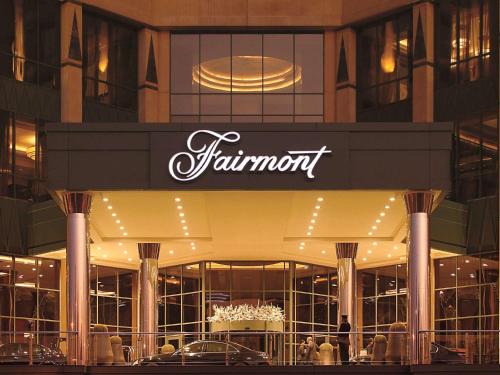Downtown Cairo Hotel | Fairmont Nile City