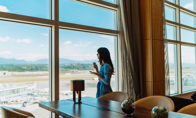Richmond Hotel | Fairmont Vancouver Airport - Gold Experience