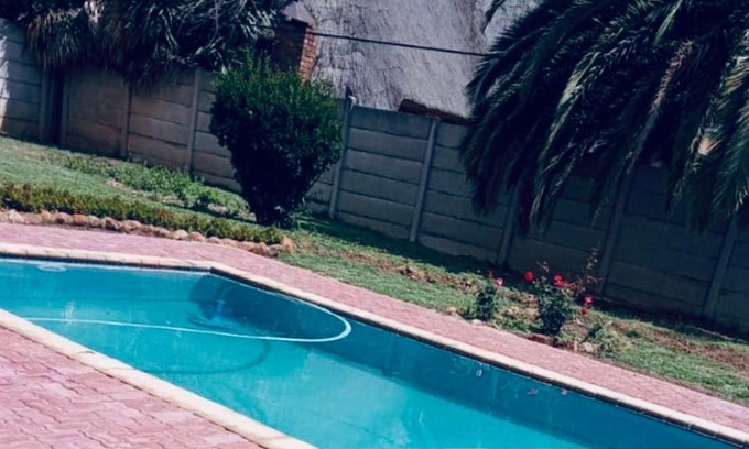 Kempton Park House | Fairview Holiday Home-OR Tambo Airport