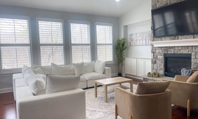 Fairview House | Fairview retreat: Spacious, scenic, sleeps twelve. Thirty miles from Nashville.