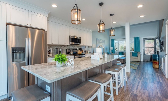 Lake Lure House | Fairway Villa 604 at Rumbling Bald