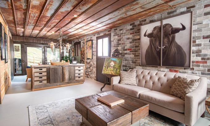 Sugar Grove Cabin | Fairytale Barn: Hot Tub, Trout Stream & Petting Zoo?