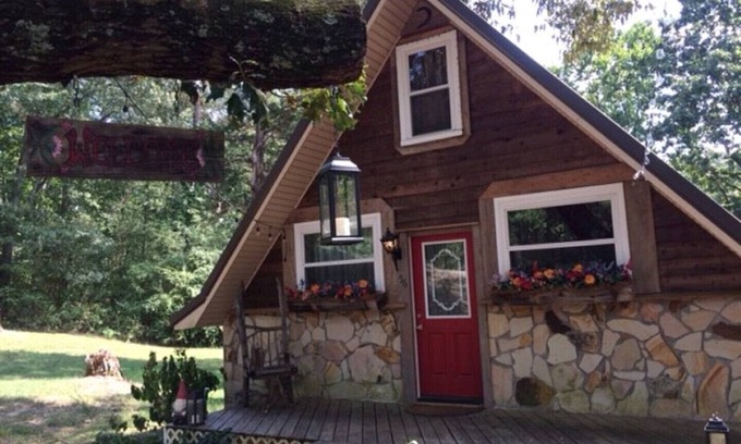 Chickamauga Cottage | Fairytale cottage in Chickamauga, GA